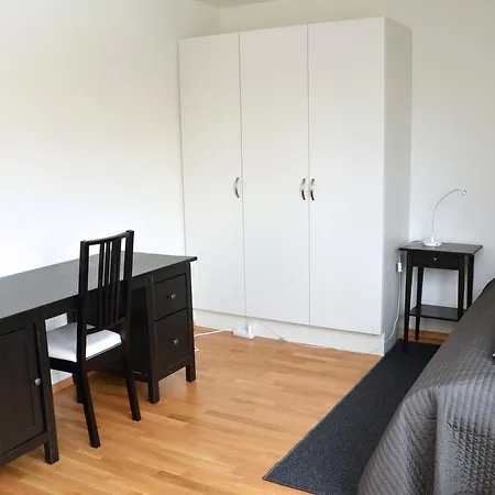 Apartment Three Bedroom In Oslo, Seljeveien 21 Oslo